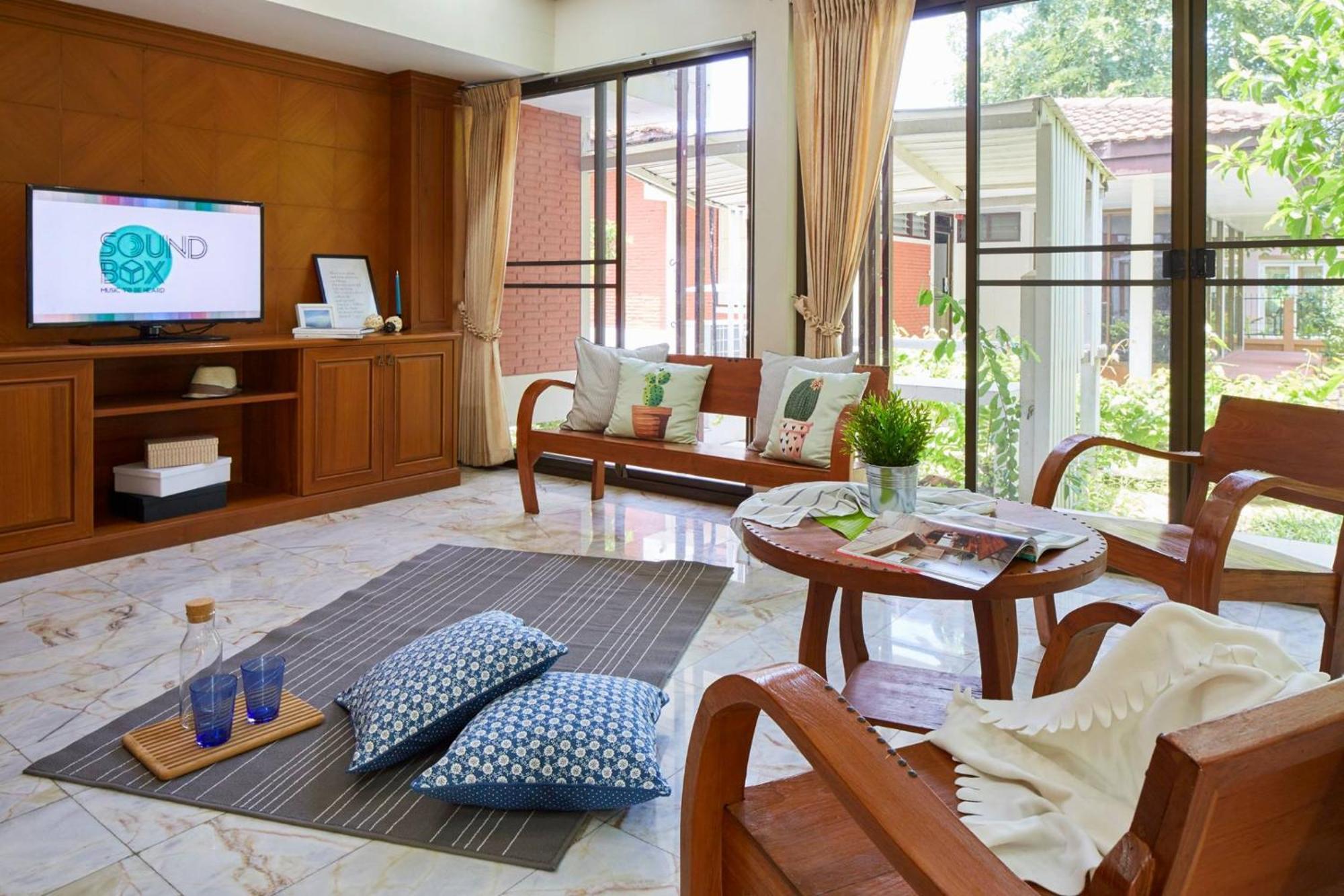Villa Navin Jomtien Beach Esterno foto