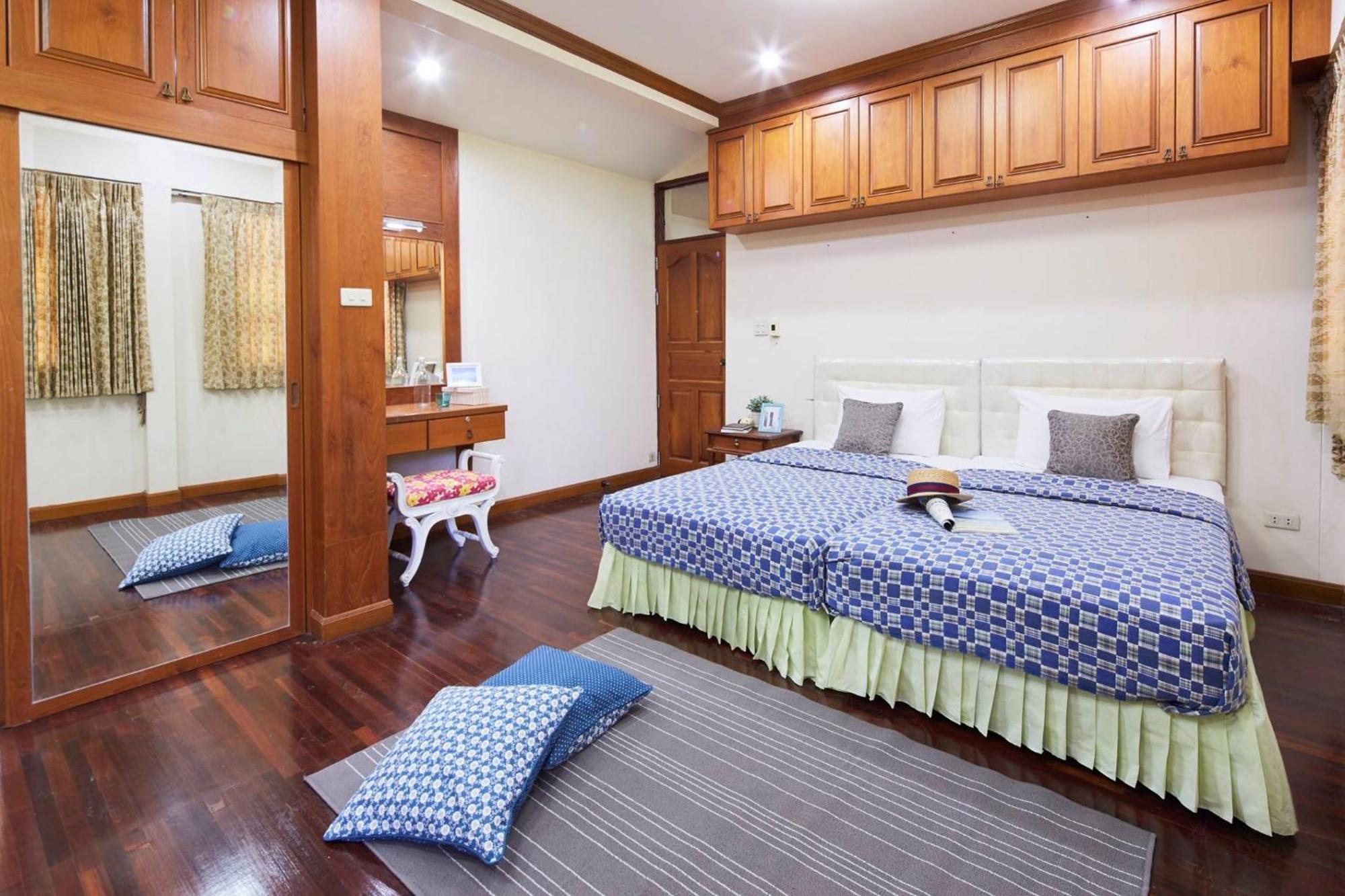 Villa Navin Jomtien Beach Esterno foto