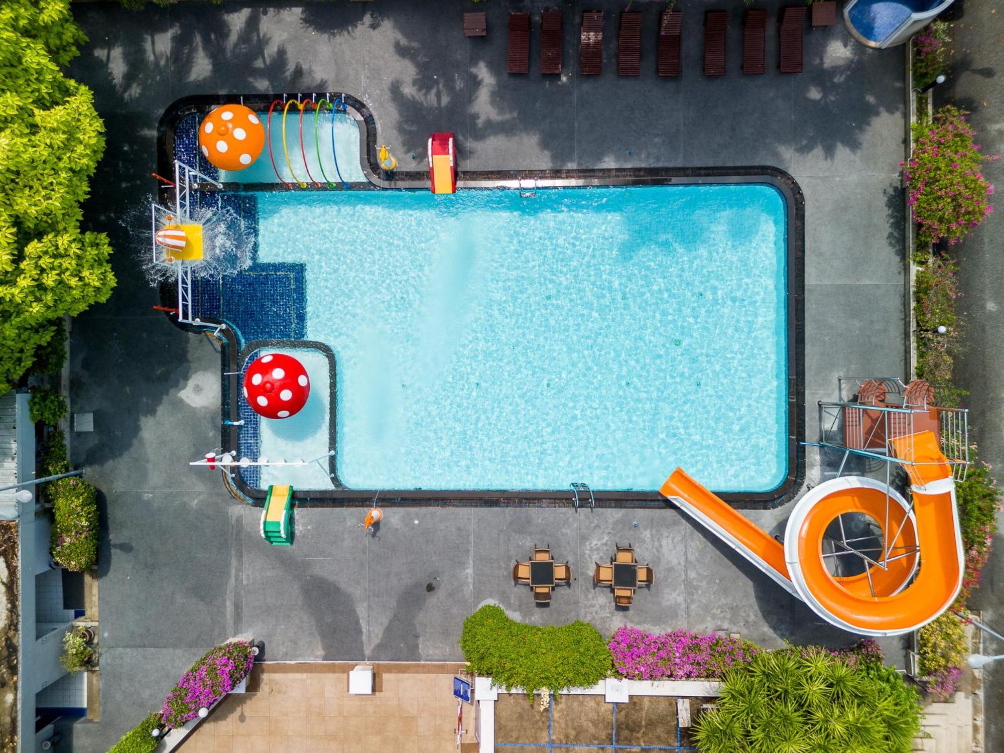 Villa Navin Jomtien Beach Esterno foto