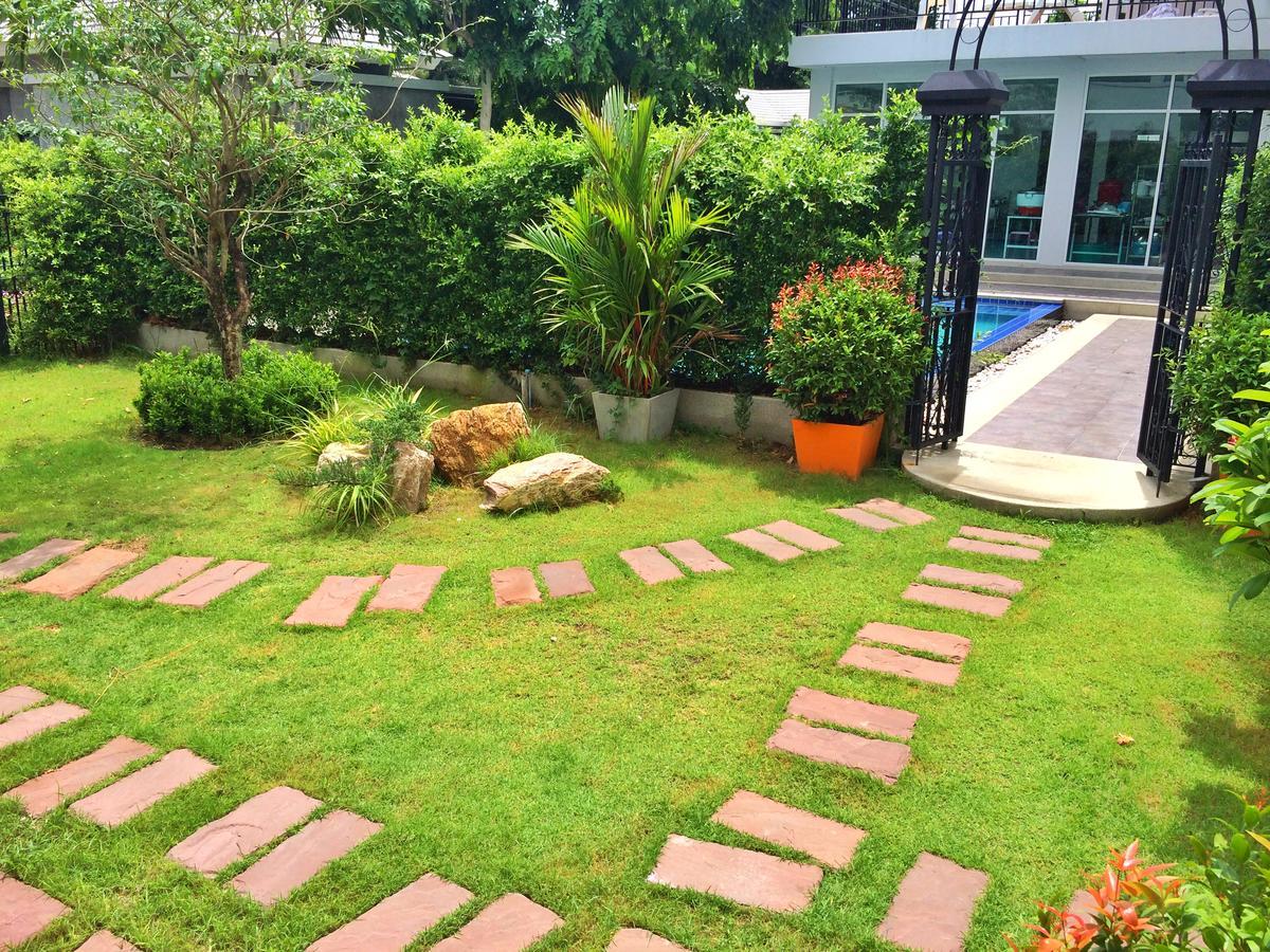 Villa Navin Jomtien Beach Esterno foto