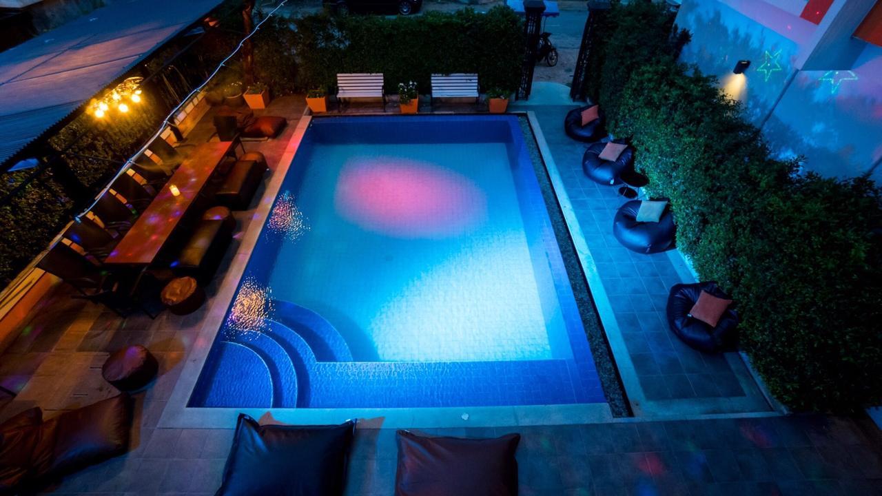 Villa Navin Jomtien Beach Esterno foto